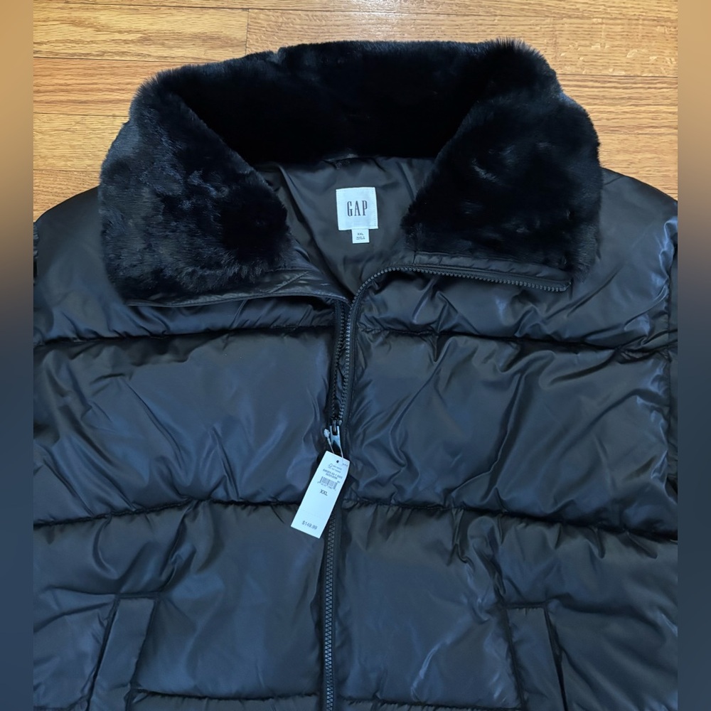 Gap Relaxed Puffer Jacket Women’s XXL Black Faux Fur Collar Quilted Coat New - Picture 4 of 7